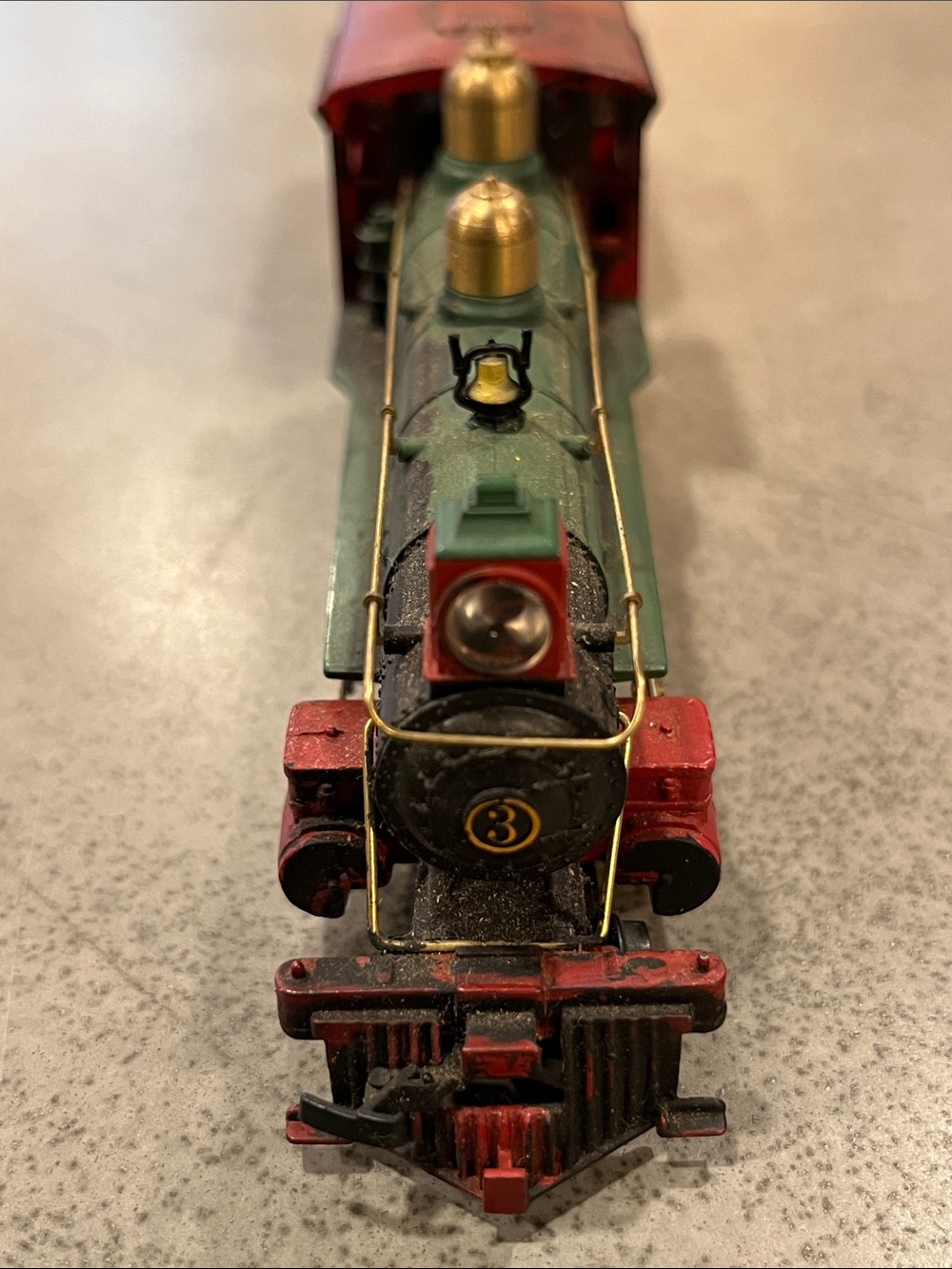 Vintage HO Scale Heavy Metal Santa Fe Steam Locomotive & Tender